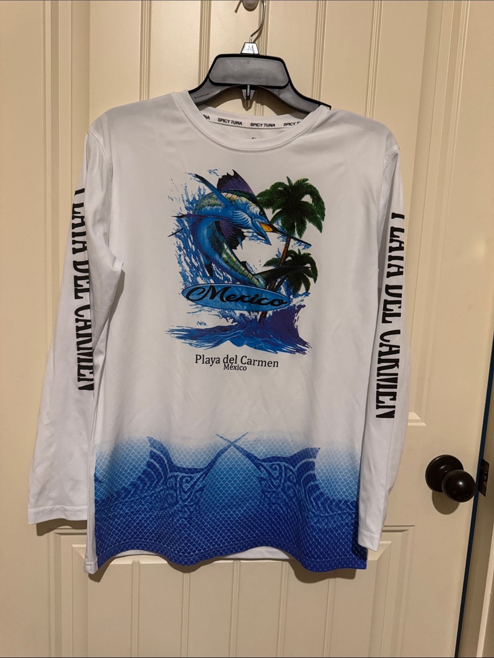 Playa del Carmen White & Blue Long Sleeve Graphic Fishing Shirt